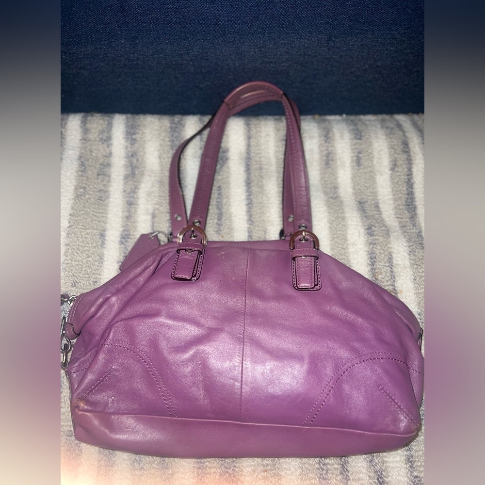 Vintage coach bag. Great condition. Slightly faded bottom corners, worn twice.